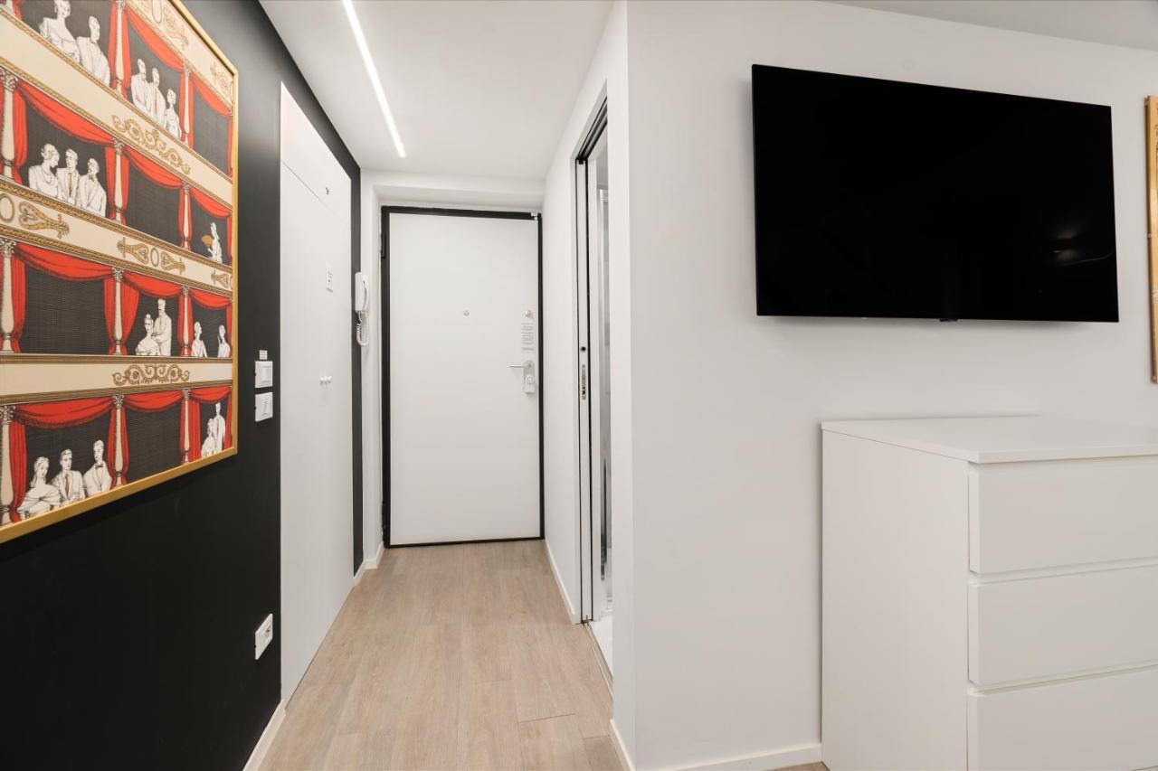 Modern Quiet Super Central Luxury Apartment มิลาน ภายนอก รูปภาพ